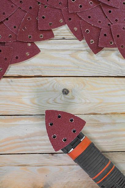 Comment décaper un chalet en bois ? Conseil STMB Construction