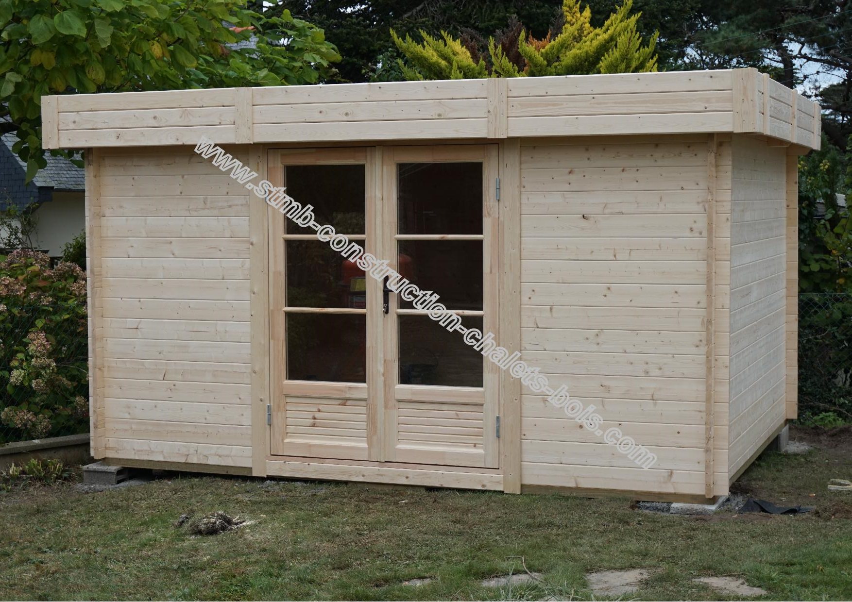 Photo1 hd chalet bois jardin antibes 25 stmb construction